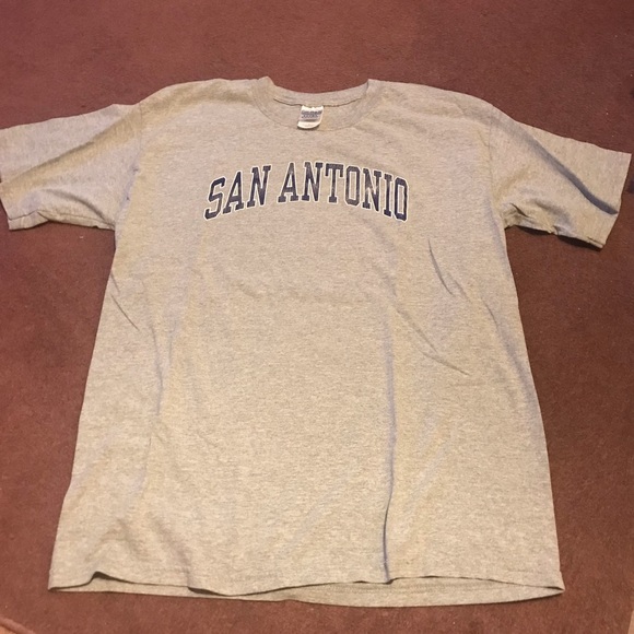 Gildan L Grey San Antonio tshirt - Picture 8 of 9